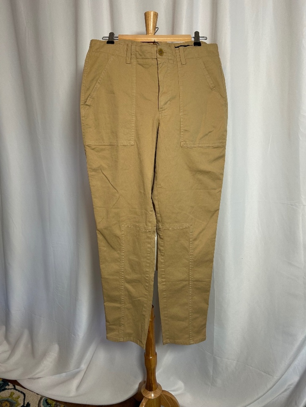 NWT WOMEN'S BR UTILITY KHAKI PANTS - SIZE 12L